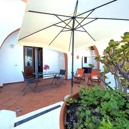 Casa Papuzza E Casa Lucilla بيت للعطل *